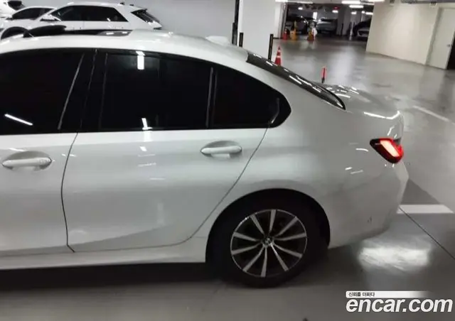 BMW 3 серия 2023 2.0 автомат (гидро), миниатюра 9