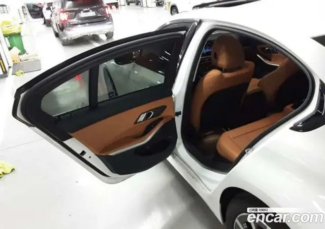 BMW 3 серия 2023 2.0 автомат (гидро), миниатюра 10