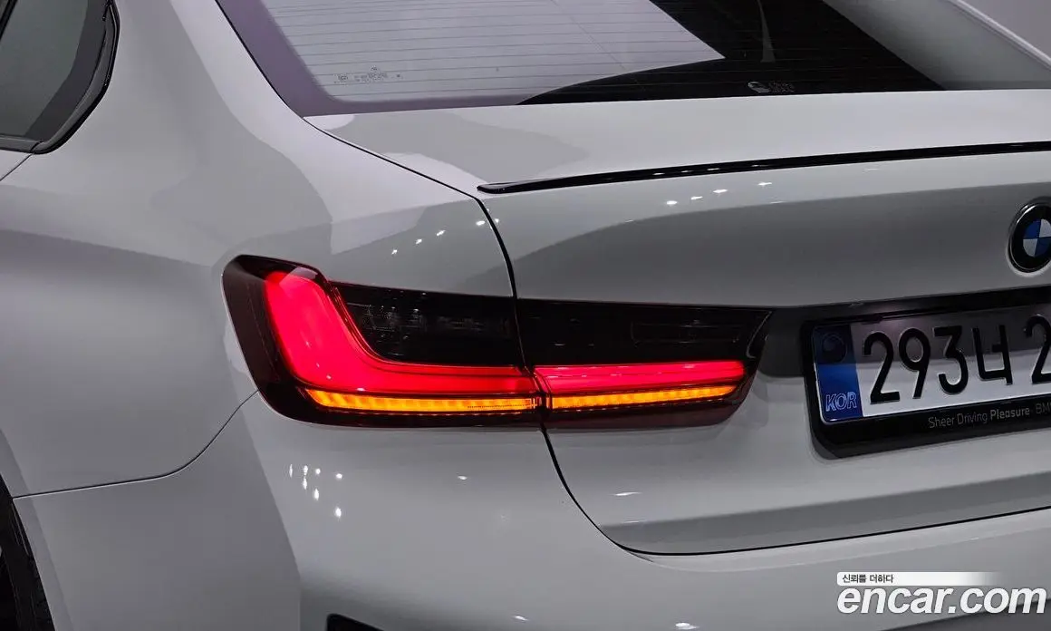 BMW 3 серия 2025 3.0 автомат (гидро), фото 9