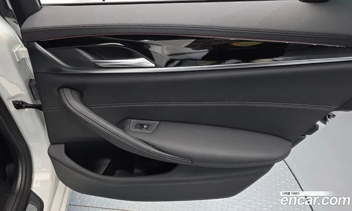 BMW 5 серия 2018 2.0 автомат (гидро), фото 15