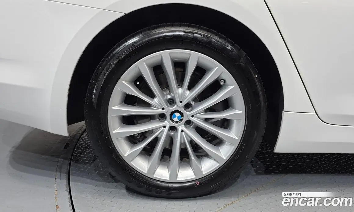BMW 5 серия 2018 2.0 автомат (гидро), фото 7