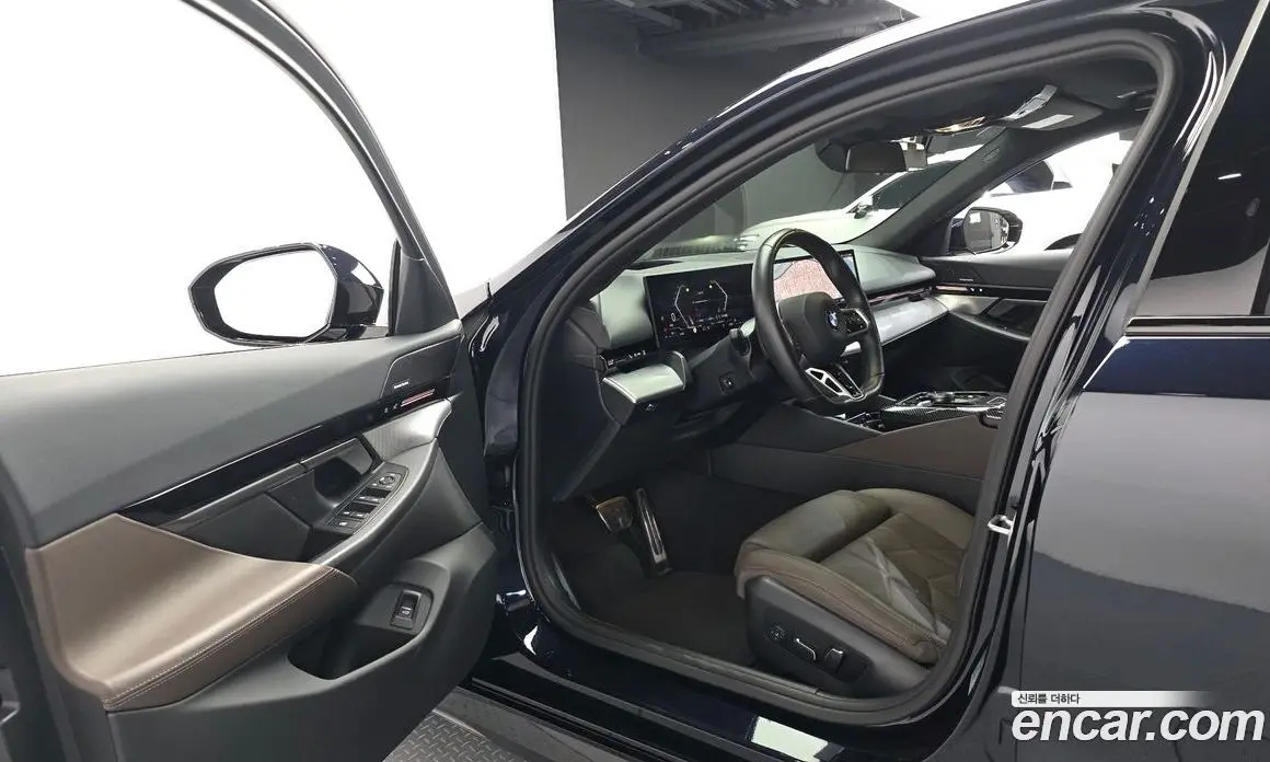 BMW 5 серия 2024 2.0 автомат (гидро), фото 13
