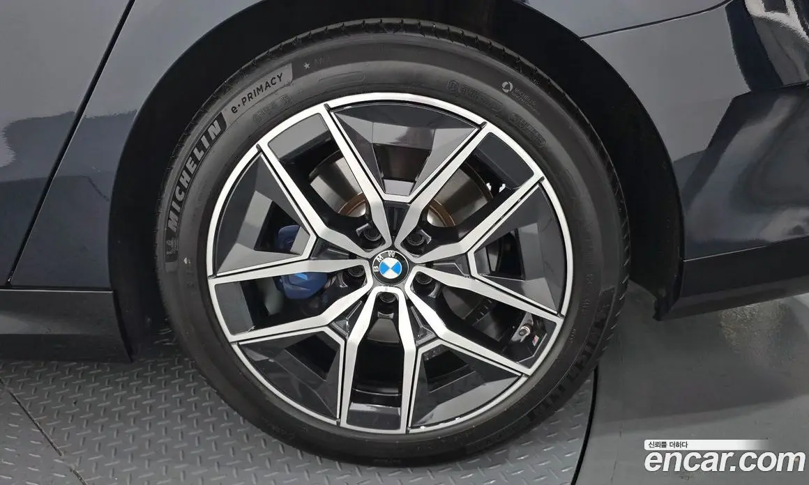 BMW 5 серия 2024 2.0 автомат (гидро), фото 7