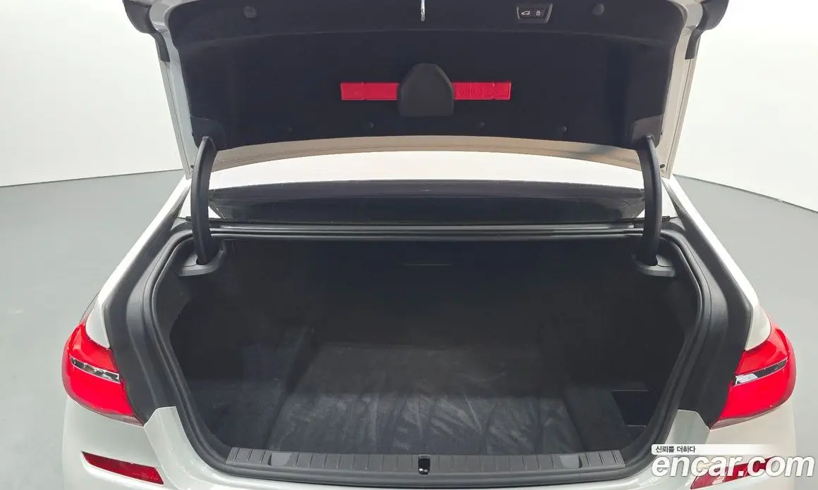 BMW 7 серия 2017 3.0 автомат (гидро), фото 25