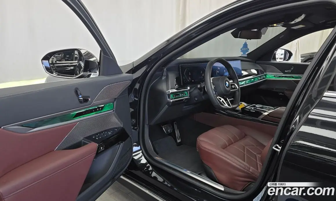 BMW 7 серия 2024 3.0 автомат (гидро), фото 13