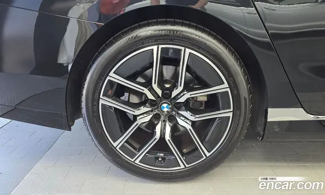 BMW 7 серия 2024 3.0 автомат (гидро), миниатюра 5