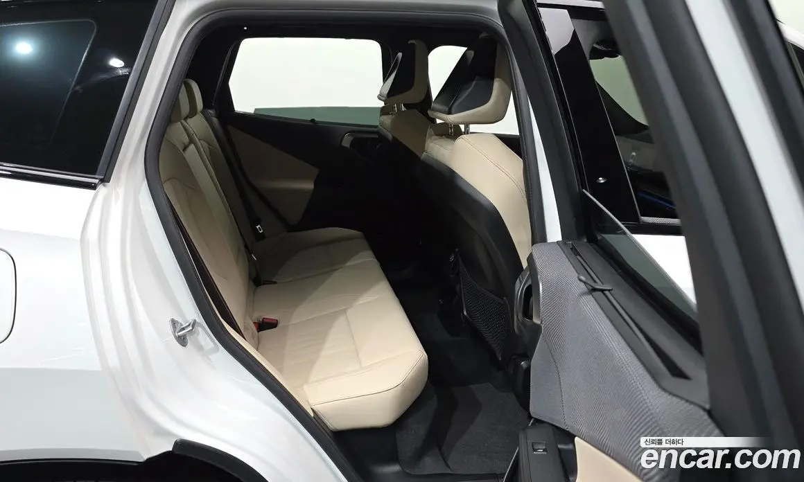 BMW X3 2025 2.0 автомат (гидро), фото 18