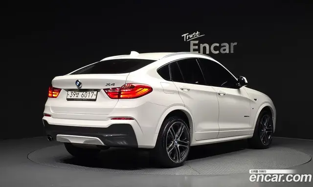 BMW X4 2018 2.0 автомат (гидро), миниатюра 2