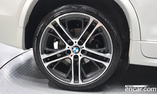 BMW X4 2018 2.0 автомат (гидро), миниатюра 5