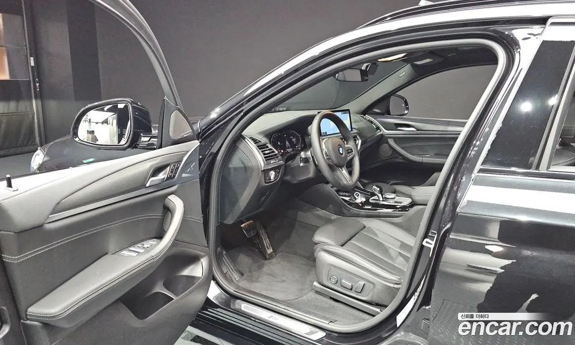 BMW X4 2025 2.0 автомат (гидро), фото 13