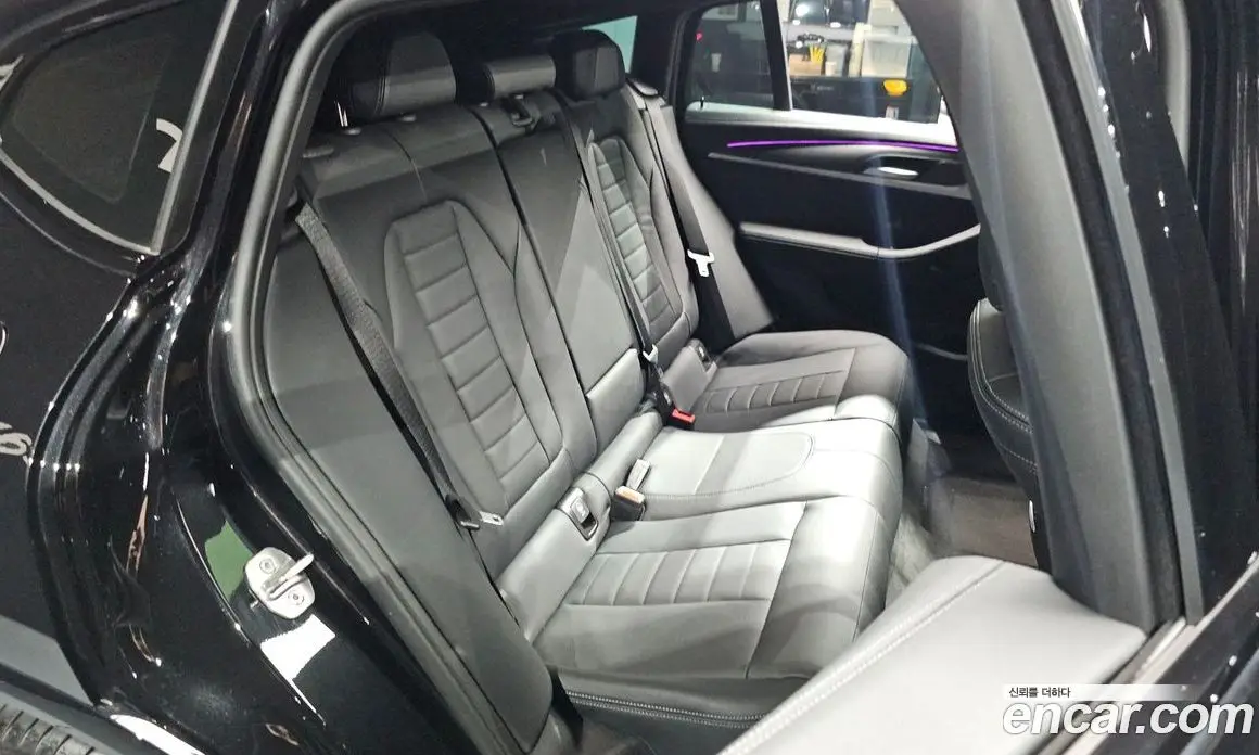 BMW X4 2025 2.0 автомат (гидро), фото 17