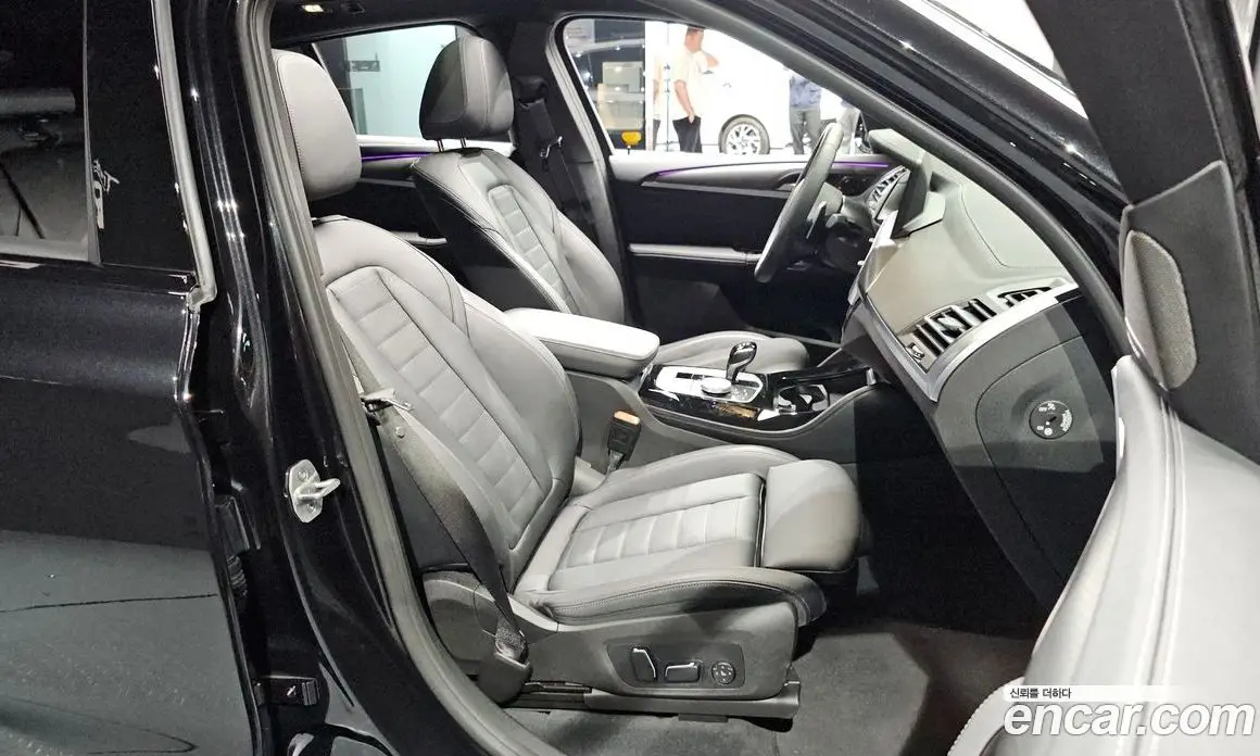 BMW X4 2025 2.0 автомат (гидро), фото 18
