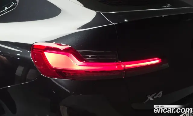 BMW X4 2025 2.0 автомат (гидро), миниатюра 9