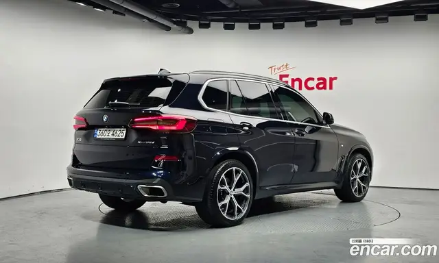 BMW X5 2023 3.0 автомат (гидро), миниатюра 2