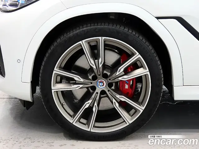 BMW X6 2023 4.4 автомат (гидро), миниатюра 5