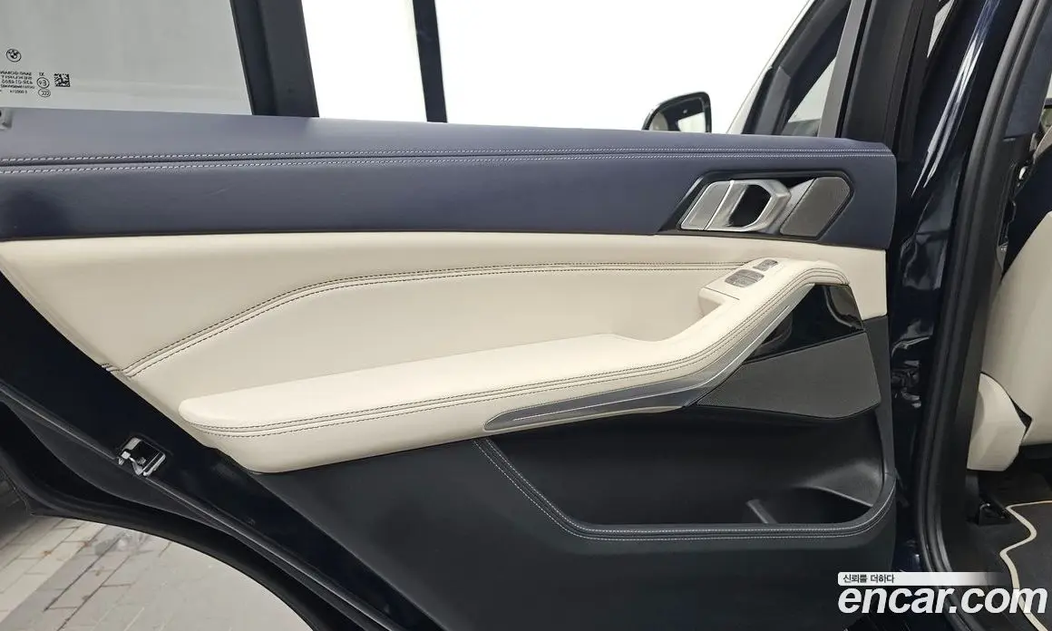 BMW X7 2022 4.4 автомат (гидро), фото 15