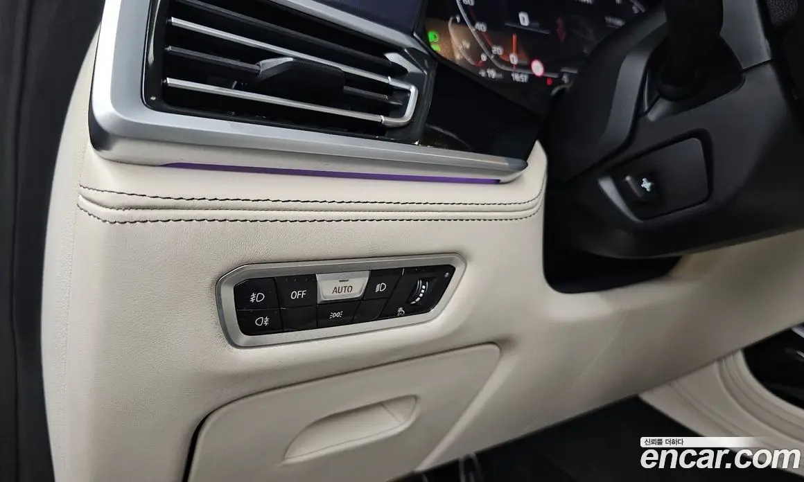 BMW X7 2022 4.4 автомат (гидро), фото 22