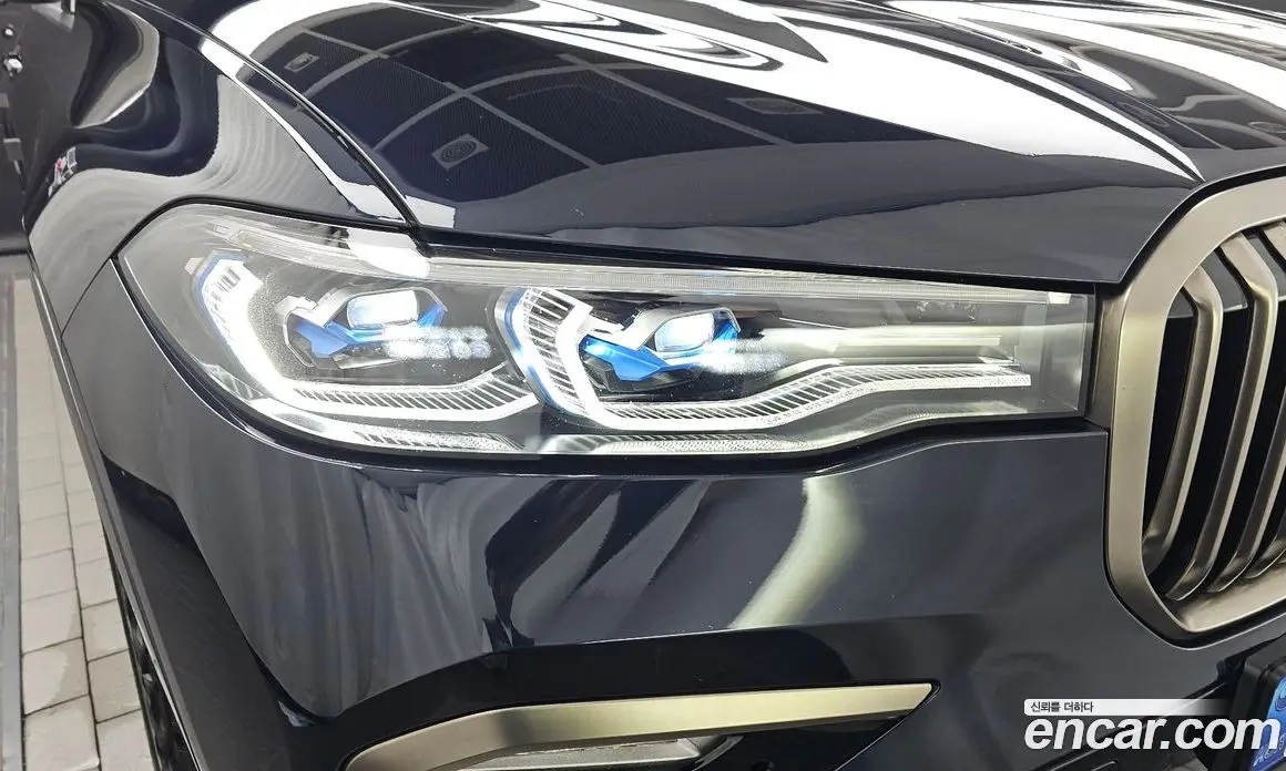 BMW X7 2022 4.4 автомат (гидро), фото 8