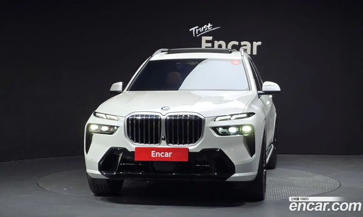 BMW X7 2024 3.0 автомат (гидро), фото 3