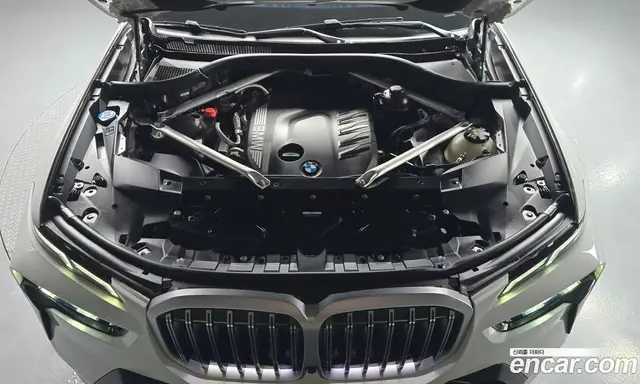 BMW X7 2024 3.0 автомат (гидро), миниатюра 6