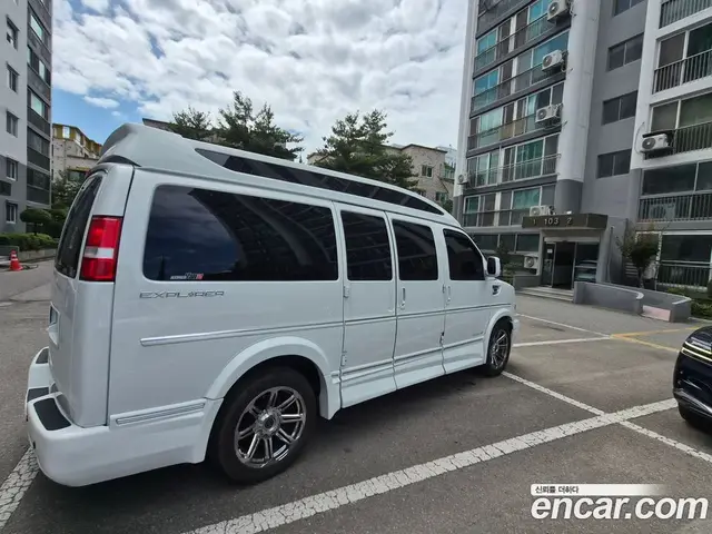 Chevrolet Express Van 2015 6.0 автомат (гидро), миниатюра 2