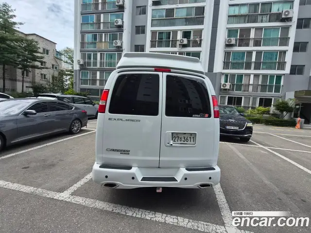 Chevrolet Express Van 2015 6.0 автомат (гидро), миниатюра 4