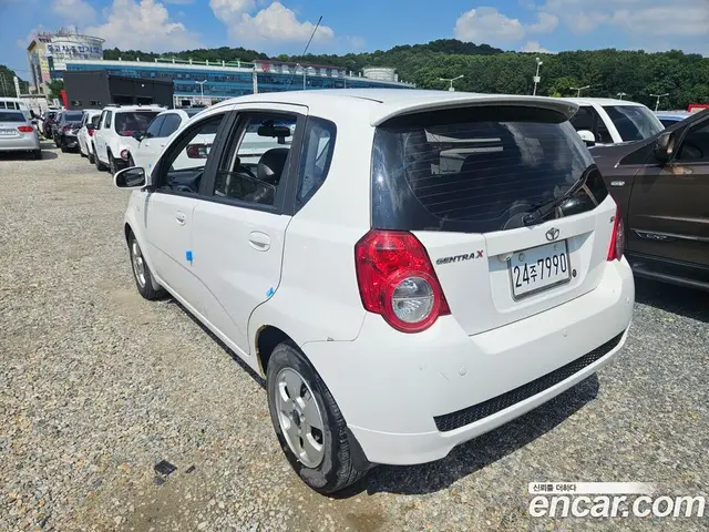 Chevrolet Gentra 2009 1.2 автомат (гидро), миниатюра 3