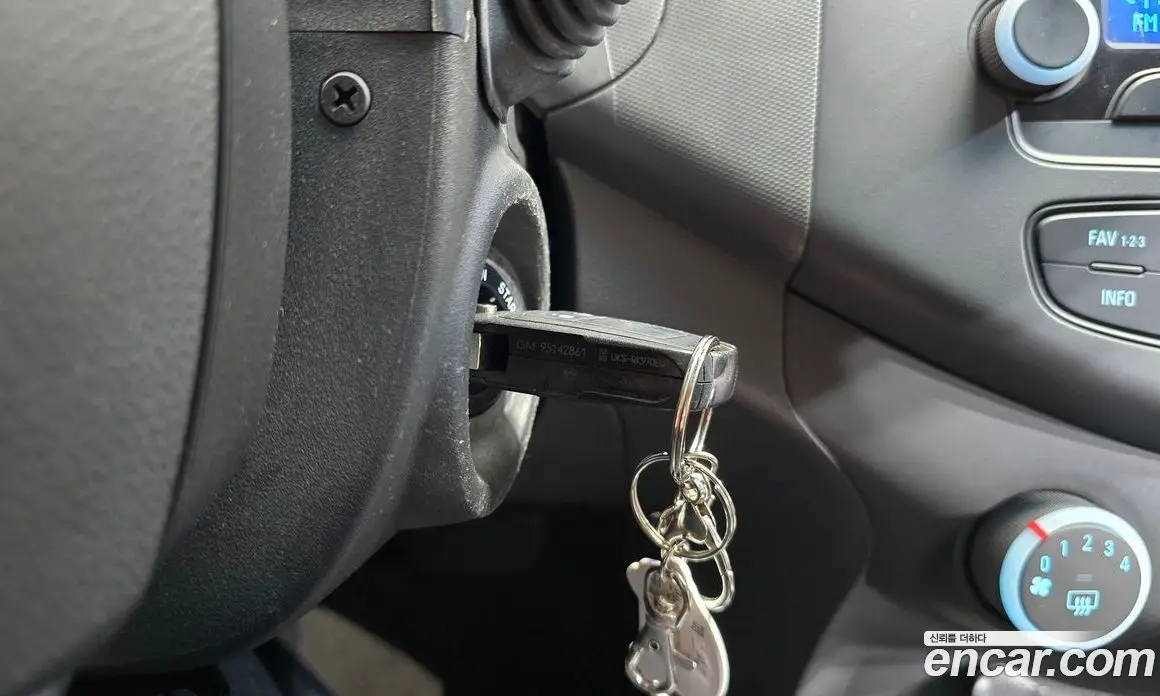 Chevrolet Spark 2013 1.0 автомат (гидро), фото 19