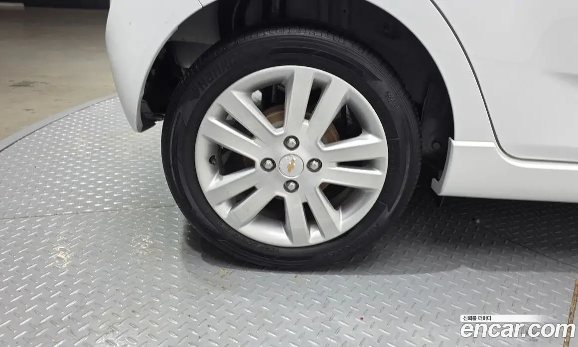 Chevrolet Spark 2014 1.0 автомат (гидро), фото 5