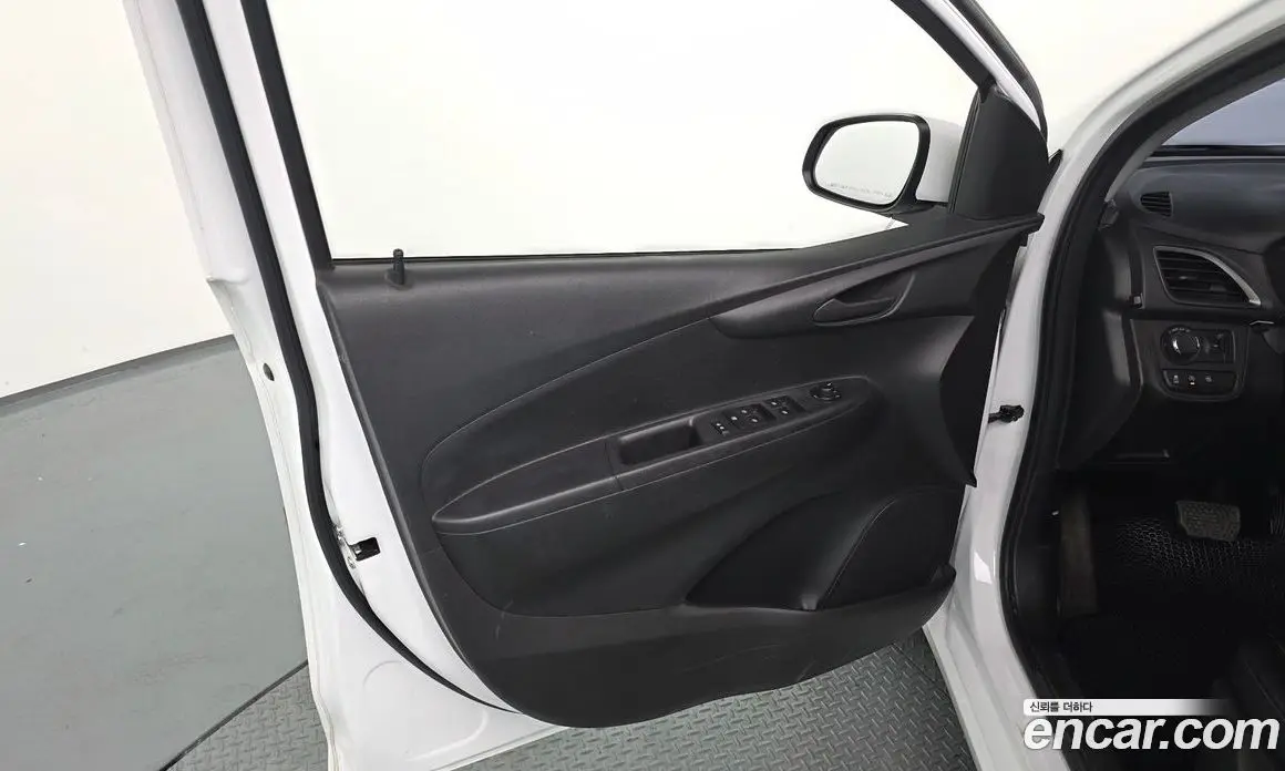 Chevrolet Spark 2018 1.0 автомат (гидро), фото 28 Chevrolet Spark 2018 1.0 автомат (гидро), фото 28