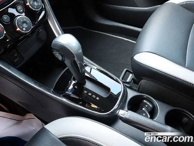 Chevrolet Trax 2018 1.4 автомат (гидро), миниатюра 12