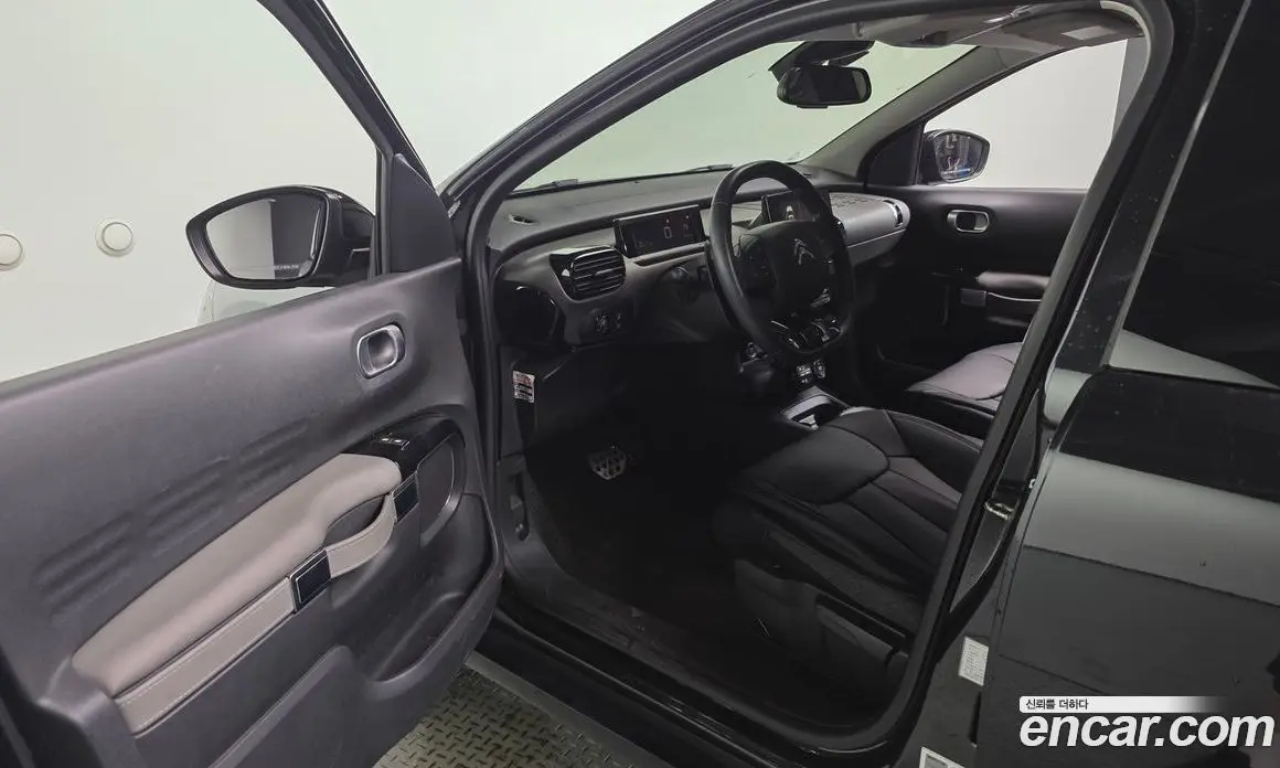 Citroen C4 Cactus 2018 1.6 автомат (гидро), фото 13 Citroen C4 Cactus 2018 1.6 автомат (гидро), фото 13