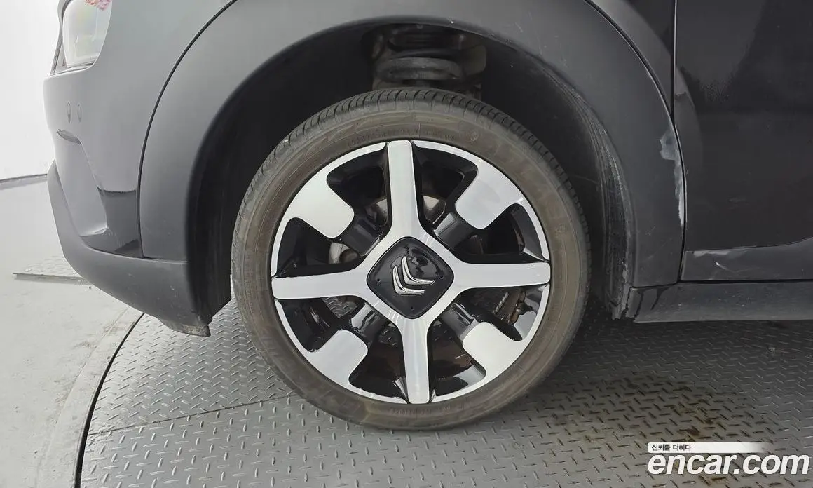 Citroen C4 Cactus 2018 1.6 автомат (гидро), фото 5 Citroen C4 Cactus 2018 1.6 автомат (гидро), фото 5