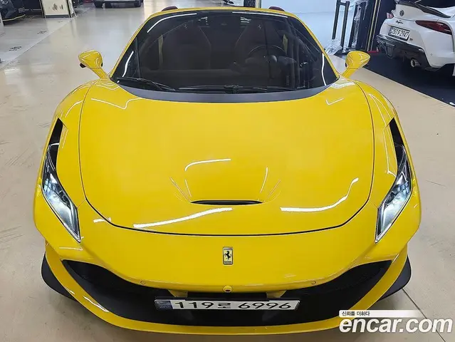Ferrari F8 2021 3.9 автомат (гидро), миниатюра 4