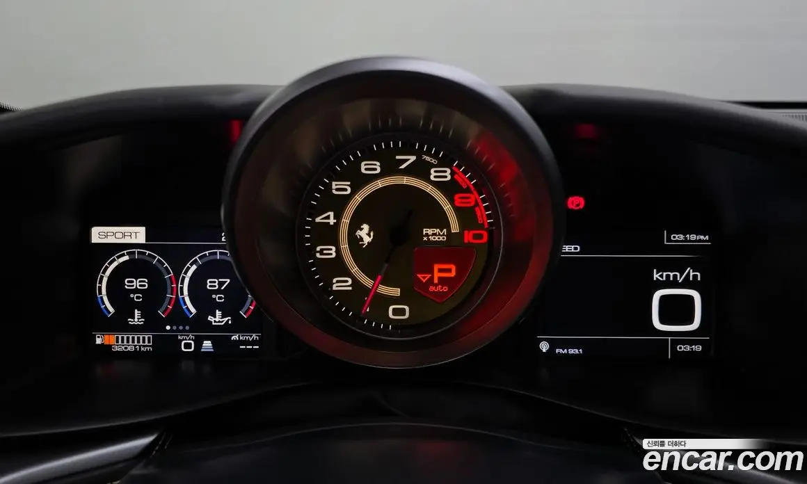 Ferrari GTC4 Lusso 2019 6.3 автомат (гидро), фото 8