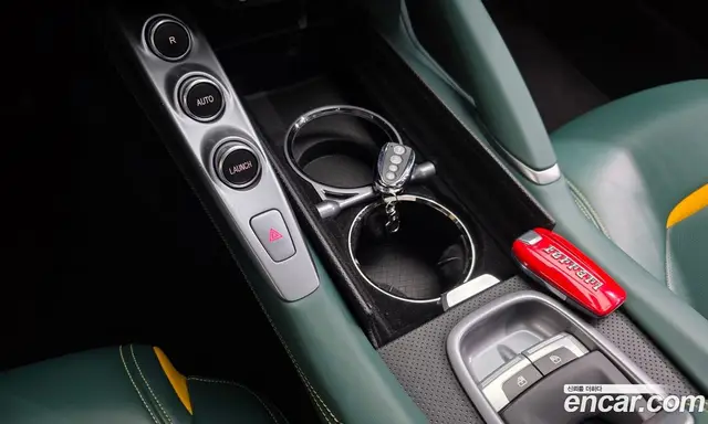 Ferrari GTC4 Lusso 2019 6.3 автомат (гидро), миниатюра 9
