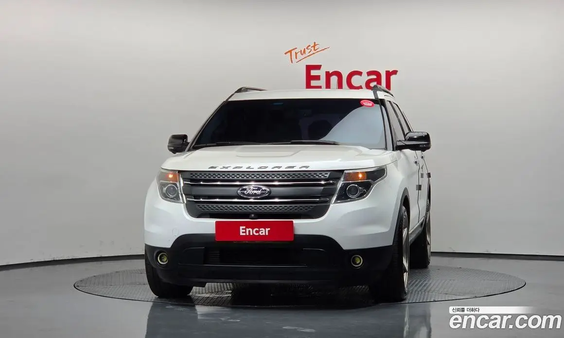 Ford Explorer 2013 2.0 автомат (гидро), фото 3