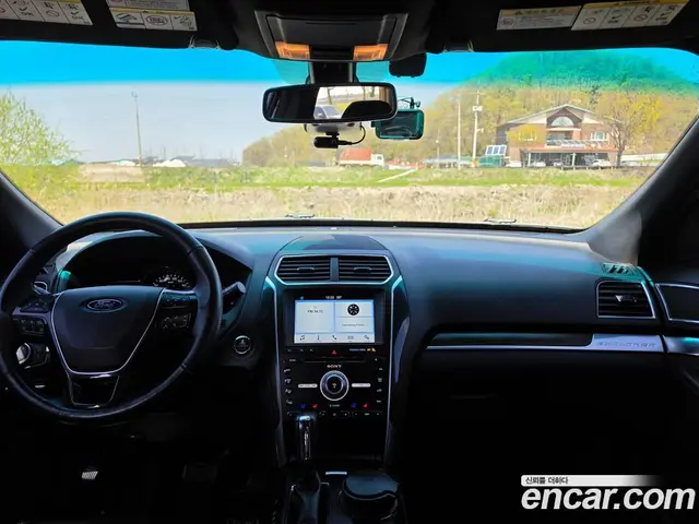 Ford Explorer 2017 2.3 автомат (гидро), миниатюра 12
