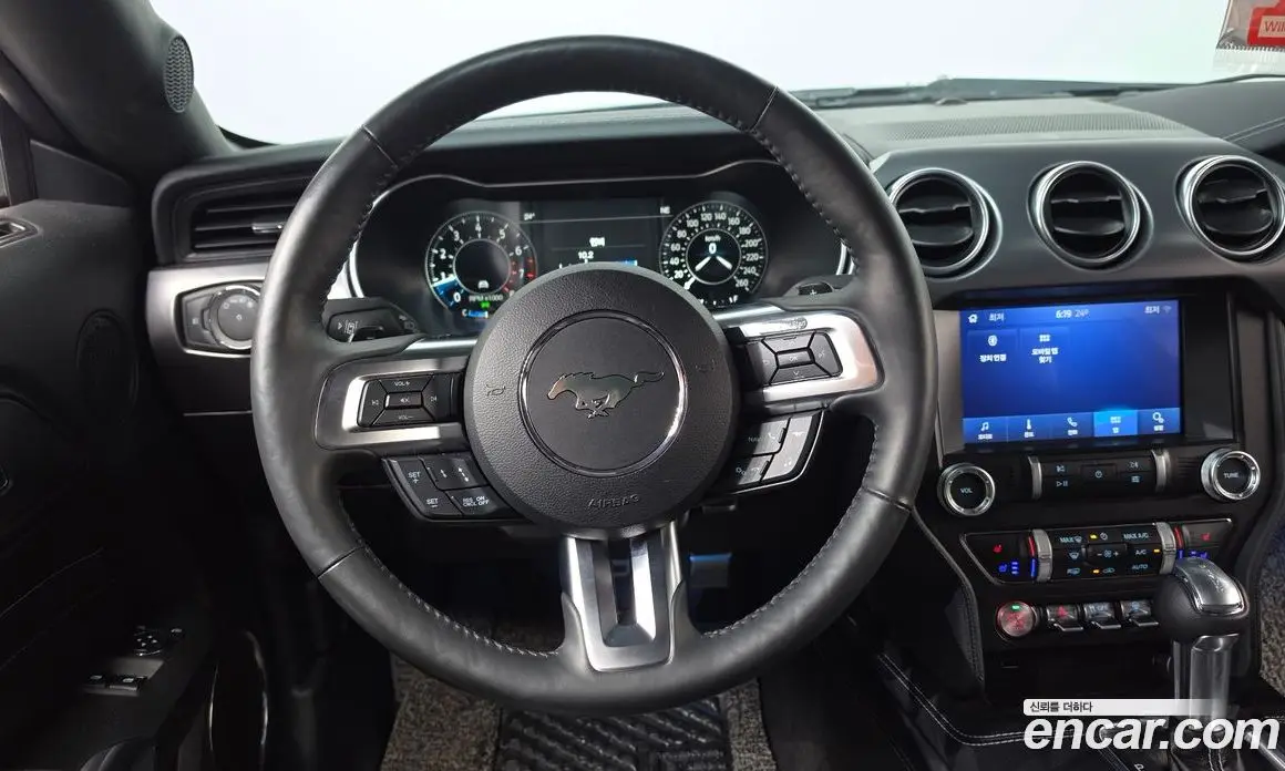 Ford Mustang 2020 2.3 автомат (гидро), фото 18