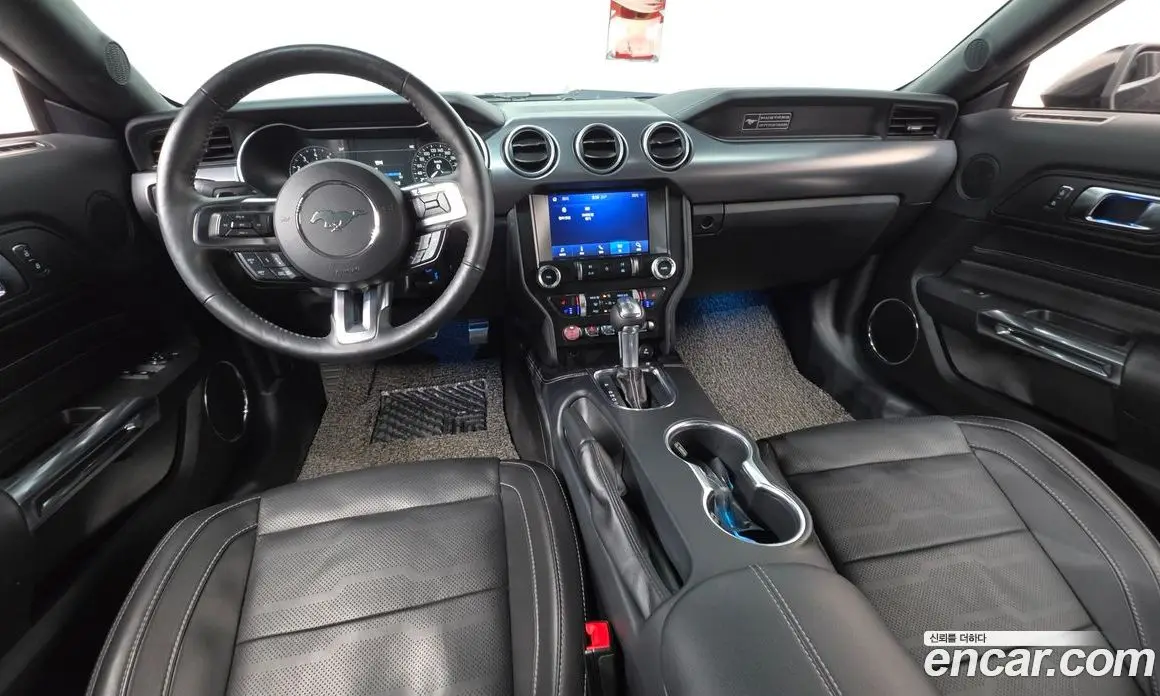 Ford Mustang 2020 2.3 автомат (гидро), фото 10