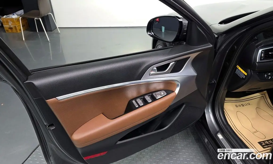 Genesis G70 2019 2.0 автомат (гидро), фото 13