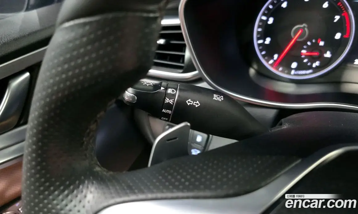 Genesis G70 2019 2.0 автомат (гидро), фото 28