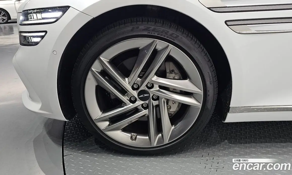 Genesis G80 2024 2.5 автомат (гидро), фото 5