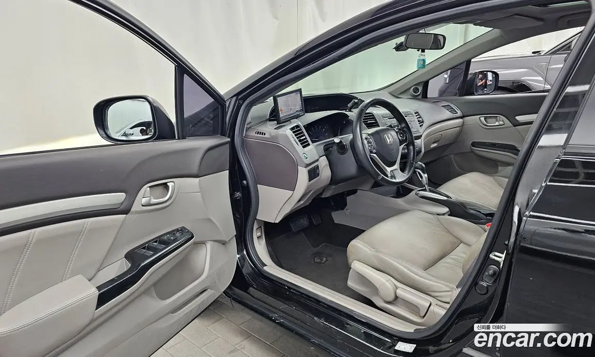 Honda Civic 2012 1.8 автомат (гидро), фото 10