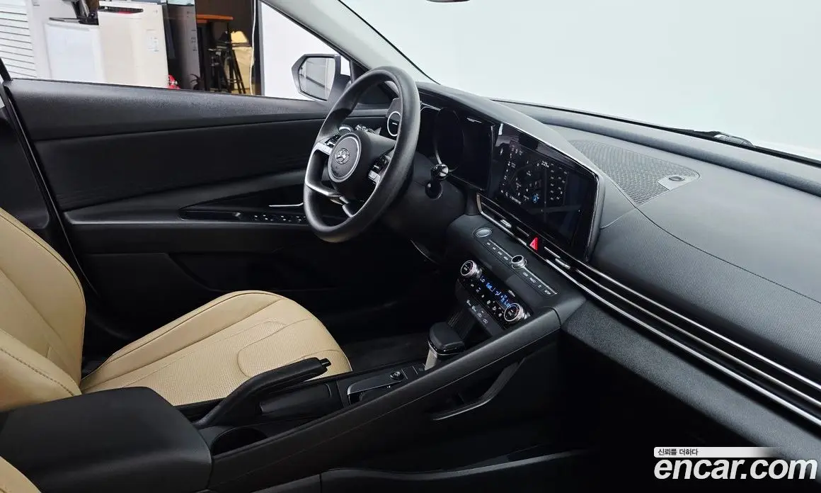 Hyundai Avante 2021 1.6 автомат (гидро), фото 28