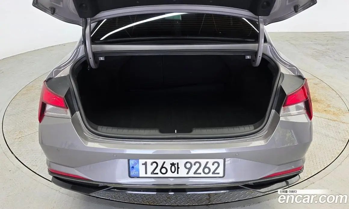 Hyundai Avante 2022 1.6 автомат (гидро), фото 21