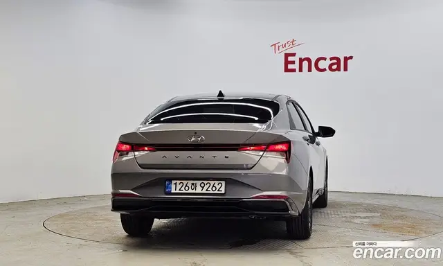 Hyundai Avante 2022 1.6 автомат (гидро), миниатюра 4