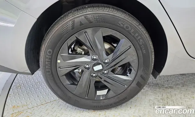Hyundai Avante 2022 1.6 автомат (гидро), миниатюра 5