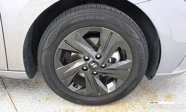 Hyundai Avante 2022 1.6 автомат (гидро), миниатюра 7