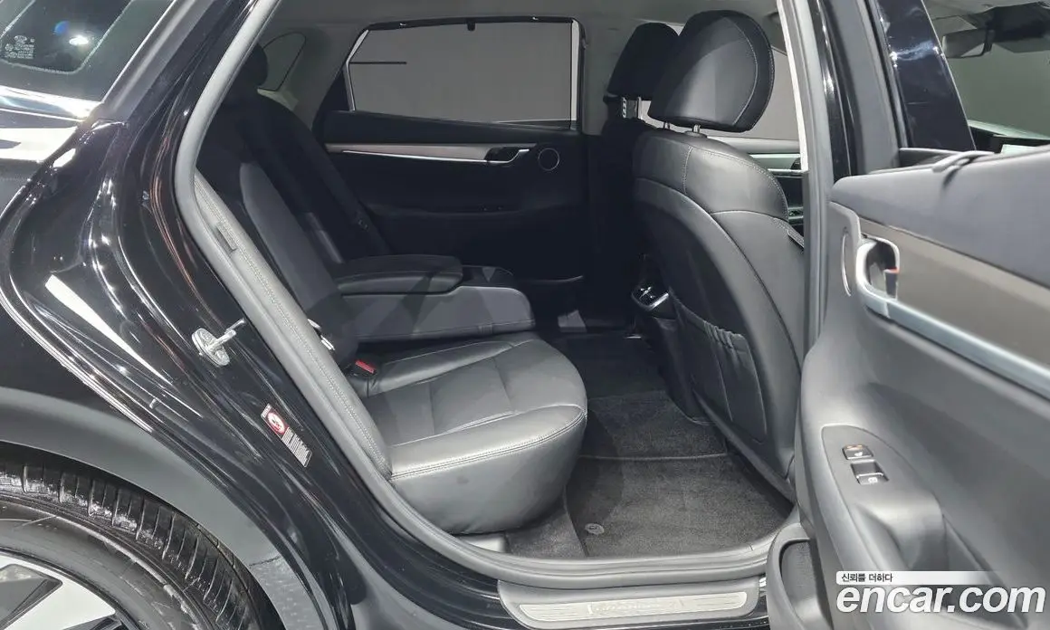 Hyundai Grandeur 2022 2.4 автомат (гидро), фото 17